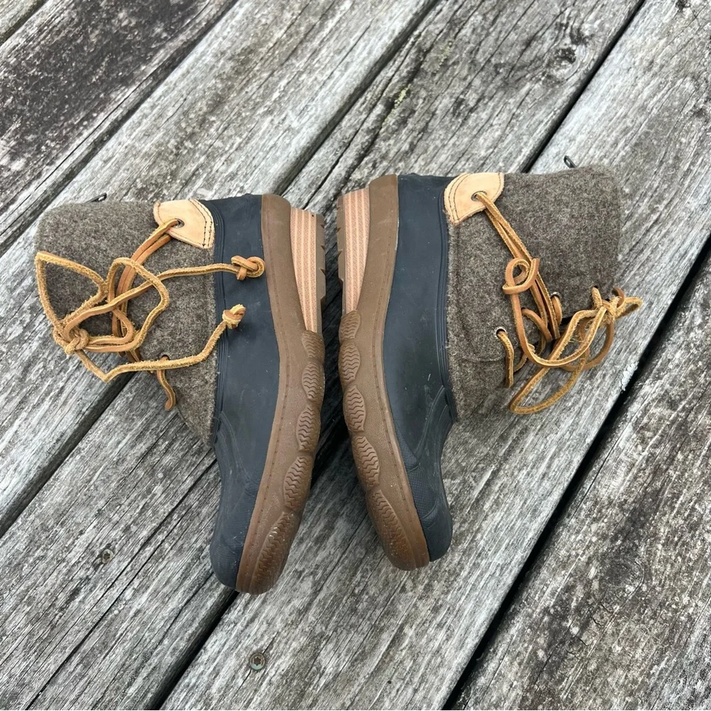Sperry Quarter Wool Duck Boots